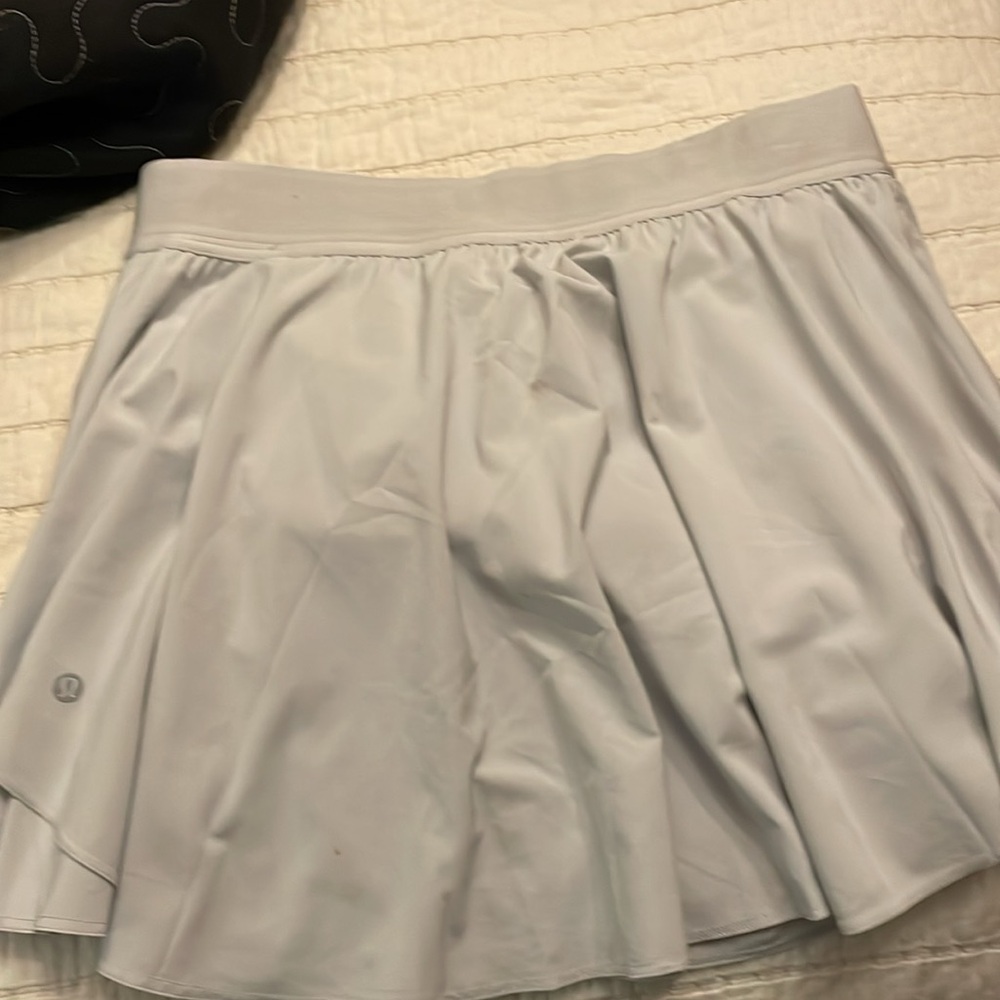 Lululemon skort - Picture 2 of 2